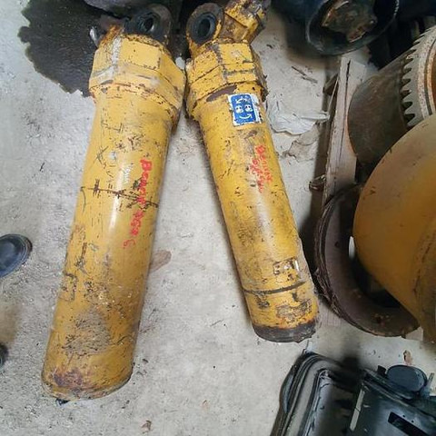 Caterpillar HG/08 VERRIN BENNE 769C 769D 771C 771D - - Pièces de rechange: photos 1 Caterpillar HG/08 VERRIN BENNE 769C 769D 771C 771D - - Pièces de rechange: photos 1