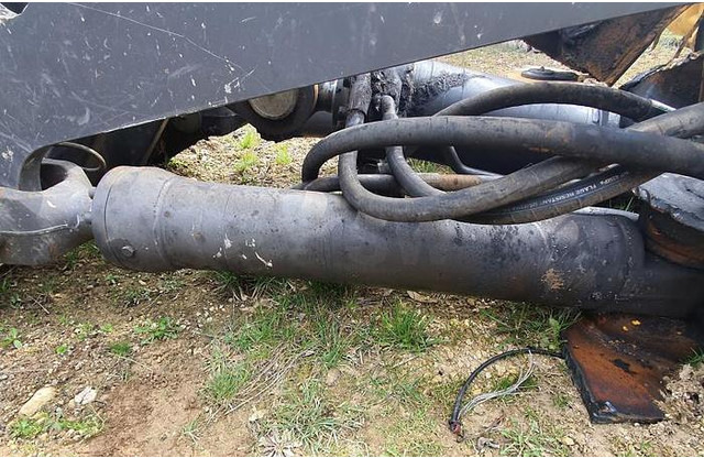 Volvo 150H - - Pièces de rechange pour Flèche: photos 4 Volvo 150H - - Pièces de rechange pour Flèche: photos 4