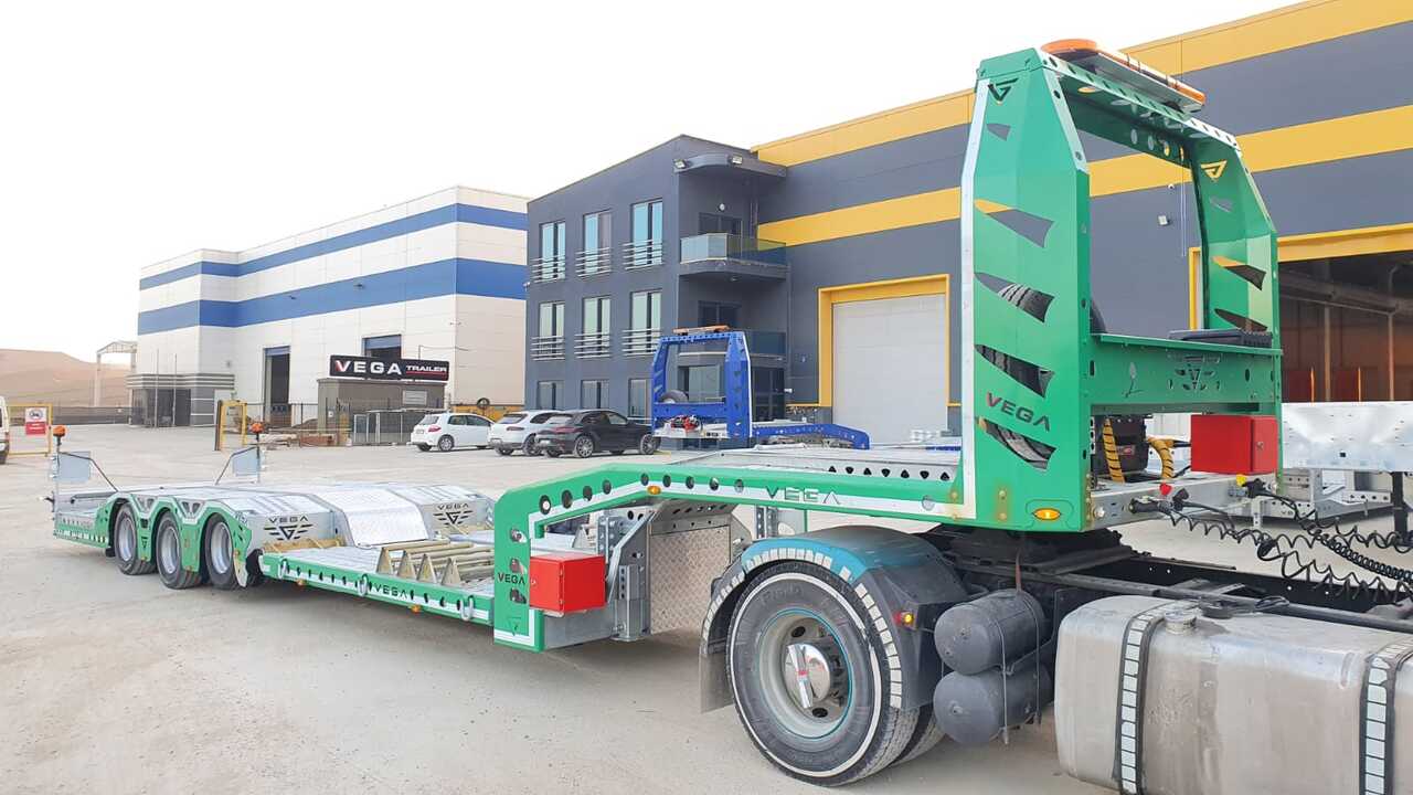 VEGA-3 (TRUCK CARRIER) - Semi-remorque porte-voitures: photos 4 VEGA-3 (TRUCK CARRIER) - Semi-remorque porte-voitures: photos 4