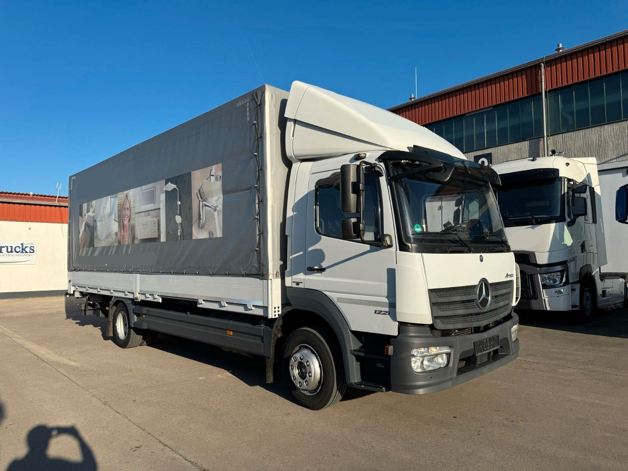 Mercedes-Benz Atego 1221 * PR.PL. * BORDWÄNDE * MOTORBREMSE * - Camion à rideaux coulissants: photos 1 Mercedes-Benz Atego 1221 * PR.PL. * BORDWÄNDE * MOTORBREMSE * - Camion à rideaux coulissants: photos 1