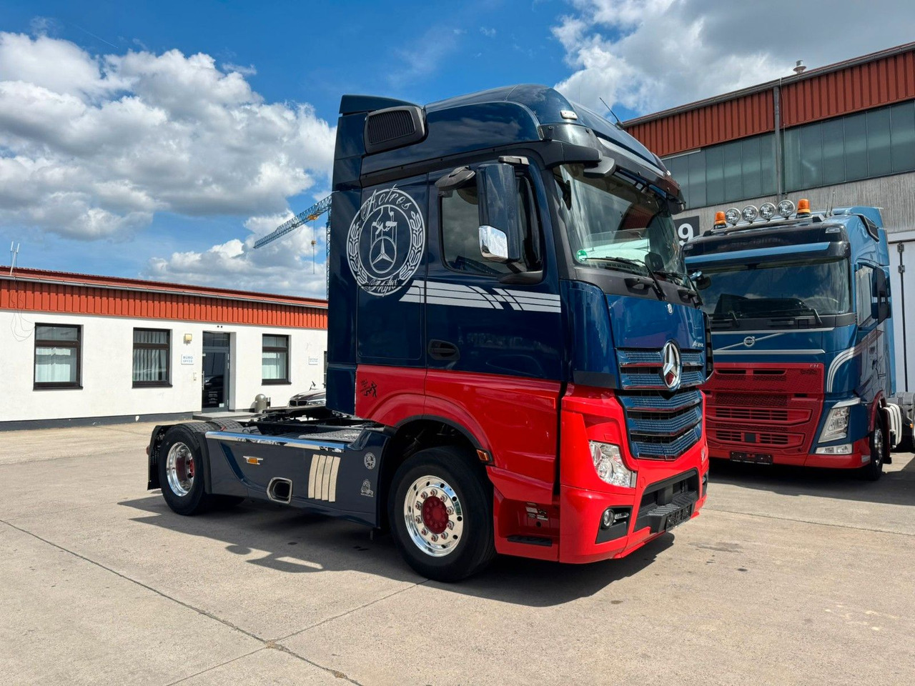 Mercedes-Benz ACTROS 1846 * BIGSPACE * RETARDER * ALCOA *ACC - Tracteur routier: photos 3 Mercedes-Benz ACTROS 1846 * BIGSPACE * RETARDER * ALCOA *ACC - Tracteur routier: photos 3