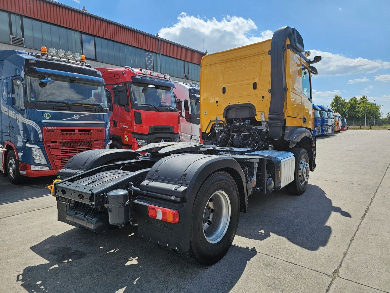 Mercedes-Benz AROCS 1851 LS * HYDRO-DRIVE * ACC * STANDKLIMA * - Tracteur routier: photos 5 Mercedes-Benz AROCS 1851 LS * HYDRO-DRIVE * ACC * STANDKLIMA * - Tracteur routier: photos 5