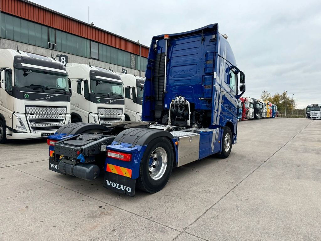 Volvo FH 540 XL *ADR*LEDER * TOP* STANDKLIMA * - Tracteur routier: photos 3 Volvo FH 540 XL *ADR*LEDER * TOP* STANDKLIMA * - Tracteur routier: photos 3