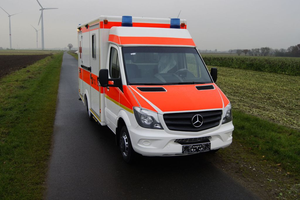 Mercedes-Benz Sprinter 516 // Mod. 2014 // 1 J Garantie // - Ambulance: photos 4 Mercedes-Benz Sprinter 516 // Mod. 2014 // 1 J Garantie // - Ambulance: photos 4