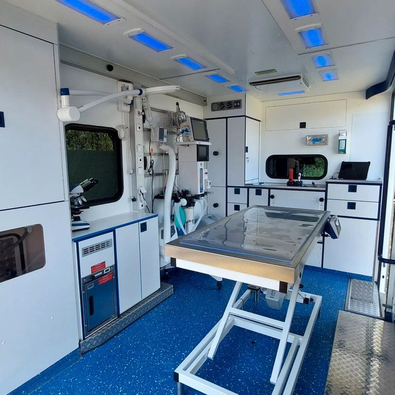 Mercedes-Benz Sprinter 519 Tierarzt Garantie Mercedes-Benz Sprinter 519 Tierarzt Garantie - Ambulance: photos 1 Mercedes-Benz Sprinter 519 Tierarzt Garantie Mercedes-Benz Sprinter 519 Tierarzt Garantie - Ambulance: photos 1