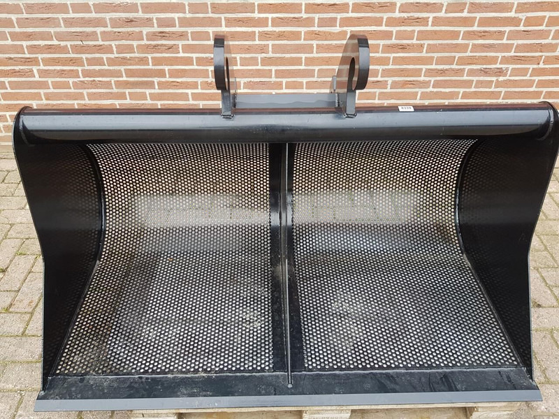 AGM Baggerbak 1500 mm - Godet: photos 3 AGM Baggerbak 1500 mm - Godet: photos 3