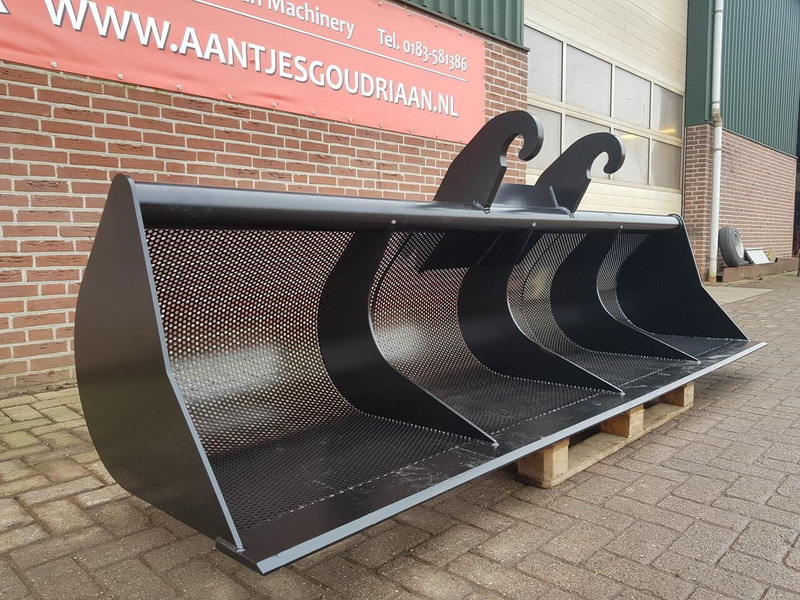 AGM Baggerbak 3 meter breed CW 3 - Godet: photos 3 AGM Baggerbak 3 meter breed CW 3 - Godet: photos 3