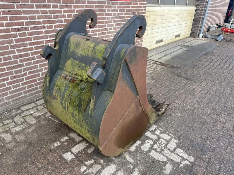 CW 40 - Godet pour Pelle: photos 5 CW 40 - Godet pour Pelle: photos 5