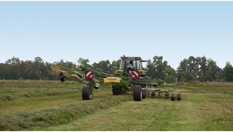 Krone Middenaflegharken met twee elementen - Faneuse: photos 3 Krone Middenaflegharken met twee elementen - Faneuse: photos 3