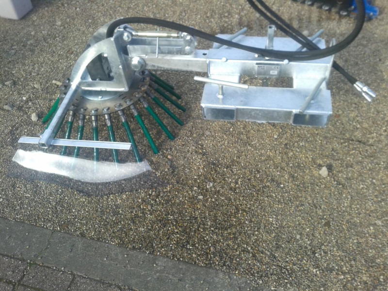 Onkruidborstel - Brosse: photos 2 Onkruidborstel - Brosse: photos 2