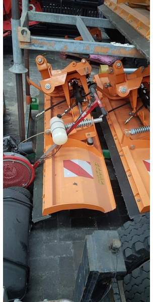 Sneeuwschuif 240 - Lame à neige: photos 1 Sneeuwschuif 240 - Lame à neige: photos 1