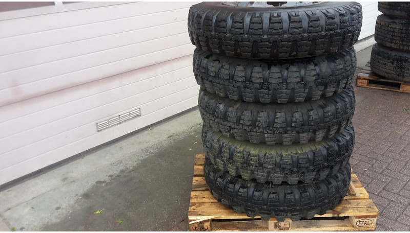 Vredenstein banden - Pneus et jantes: photos 2 Vredenstein banden - Pneus et jantes: photos 2