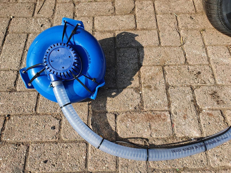 Zonnedrinkbak 900 L grootvee - Nieuw - Matériel d'élevage: photos 4 Zonnedrinkbak 900 L grootvee - Nieuw - Matériel d'élevage: photos 4