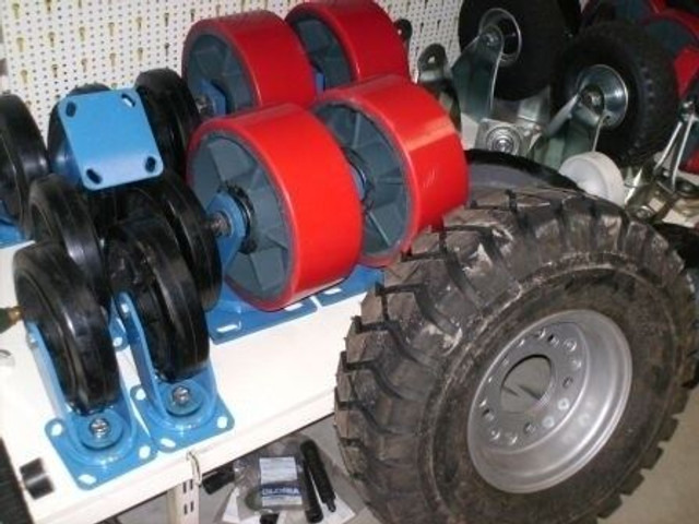 Zwenkwielen en bok wielen - Pneus et jantes: photos 2 Zwenkwielen en bok wielen - Pneus et jantes: photos 2