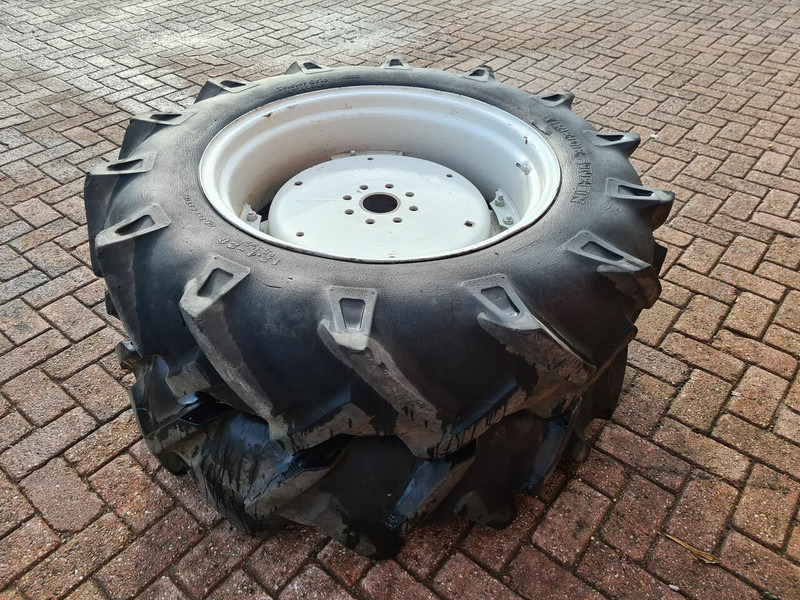 Trekker banden - Gebruikt - Pneus et jantes: photos 3 Trekker banden - Gebruikt - Pneus et jantes: photos 3