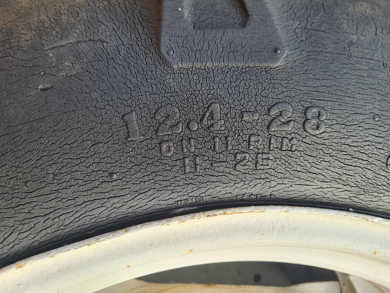 Trekker banden - Gebruikt - Pneus et jantes: photos 5 Trekker banden - Gebruikt - Pneus et jantes: photos 5