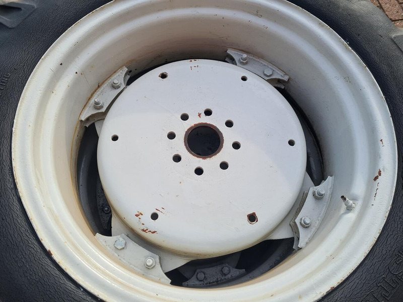 Trekker banden - Gebruikt - Pneus et jantes: photos 4 Trekker banden - Gebruikt - Pneus et jantes: photos 4