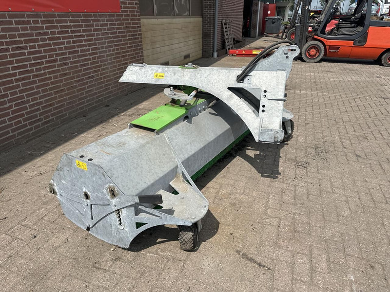 Zocon - Brosse: photos 4 Zocon - Brosse: photos 4