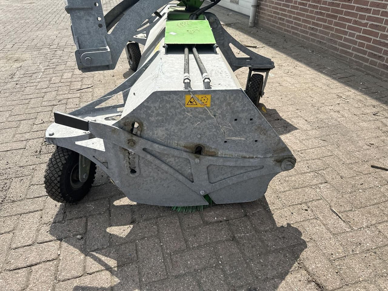 Zocon - Brosse: photos 5 Zocon - Brosse: photos 5