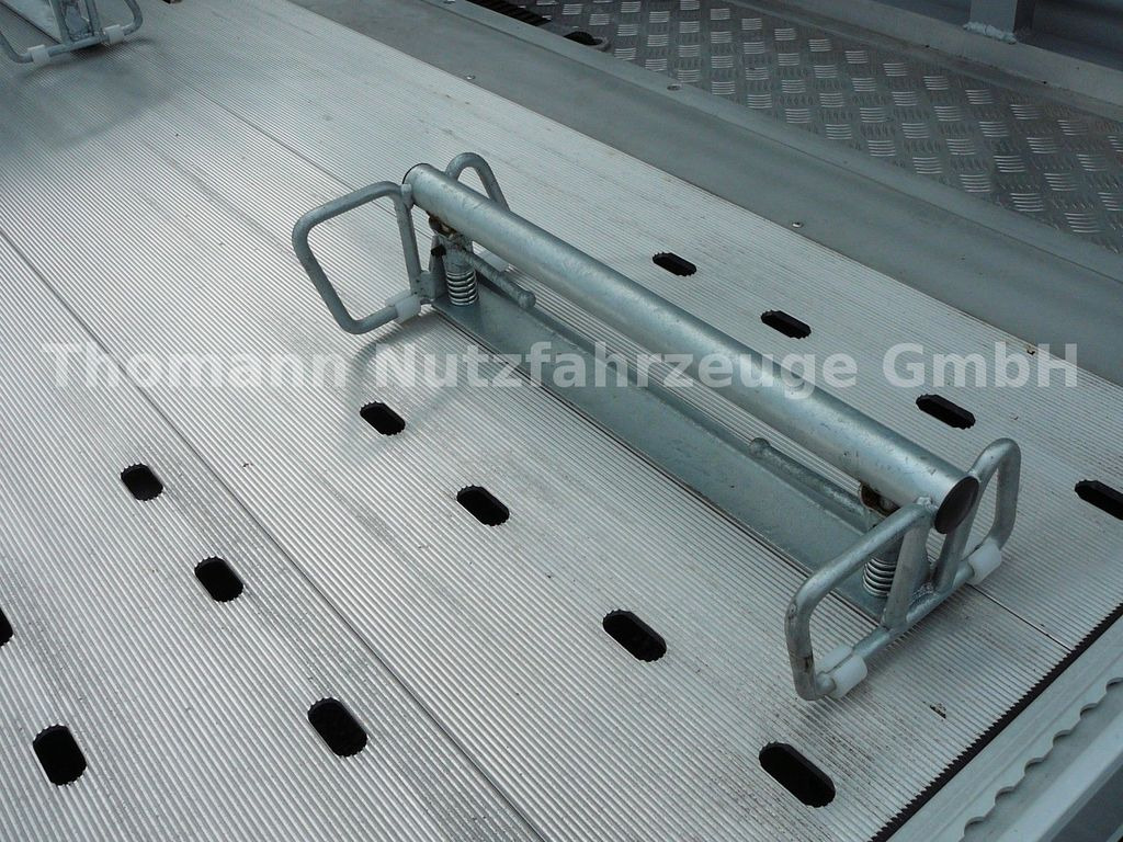 Remorqueuse, Véhicule utilitaire neuf Iveco Daily 35S18 Autotransporter Klimaaut. Premium: photos 9