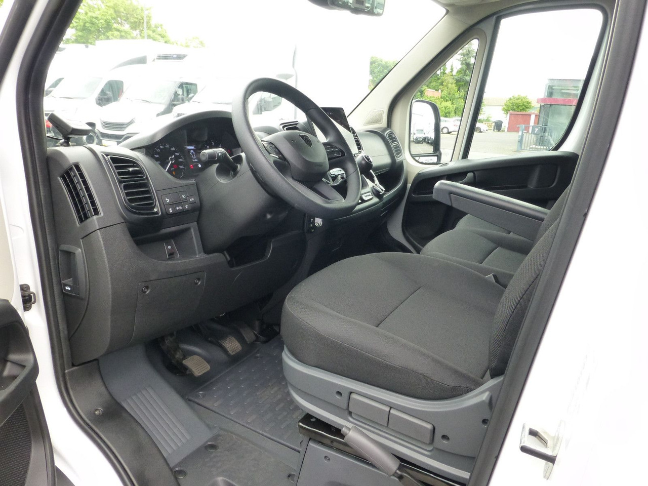 Utilitaire frigorifique Peugeot Boxer Kühlkastenwagen Carrier Xarios 300 GH Navi: photos 13