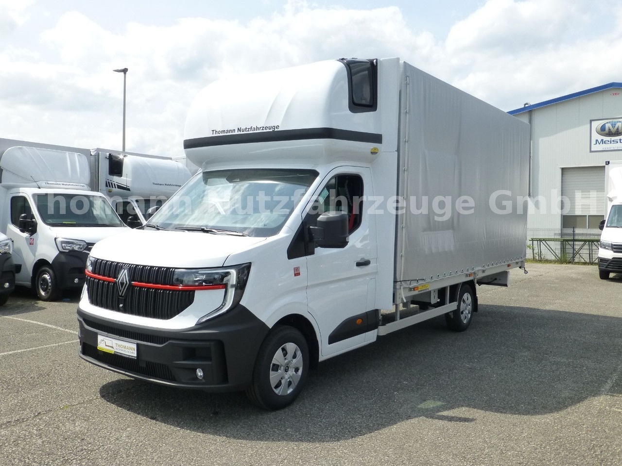 Renault NEW Master Pritsche Plane Schlafkabine - Utilitaire rideaux coulissants (PLSC): photos 5 Renault NEW Master Pritsche Plane Schlafkabine - Utilitaire rideaux coulissants (PLSC): photos 5