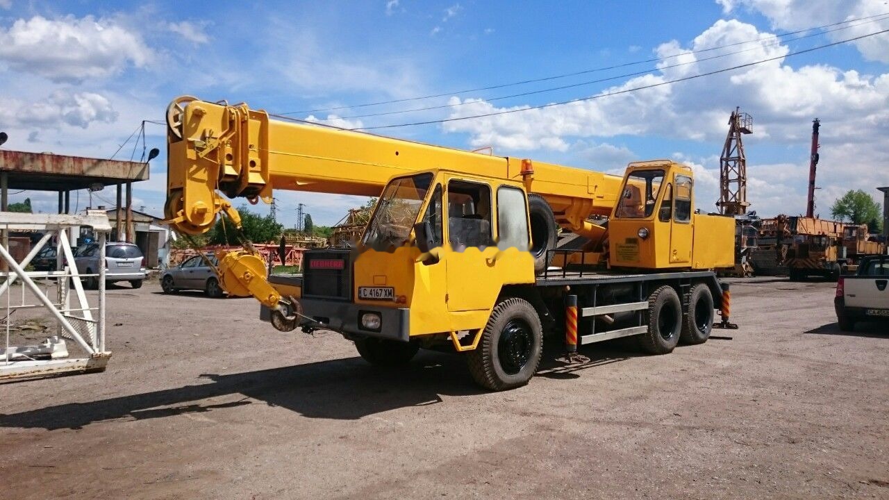 Liebherr LTM 1020 - Grue mobile: photos 1 Liebherr LTM 1020 - Grue mobile: photos 1