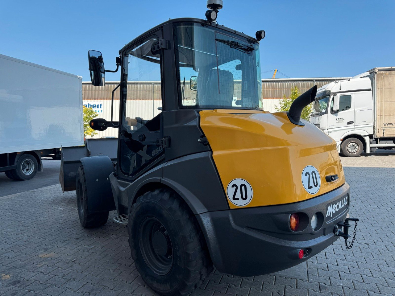 Ahlmann AX 850 / nur: 671h / 11.2022 / Gabel / Schaufel - Chargeuse sur pneus: photos 4 Ahlmann AX 850 / nur: 671h / 11.2022 / Gabel / Schaufel - Chargeuse sur pneus: photos 4