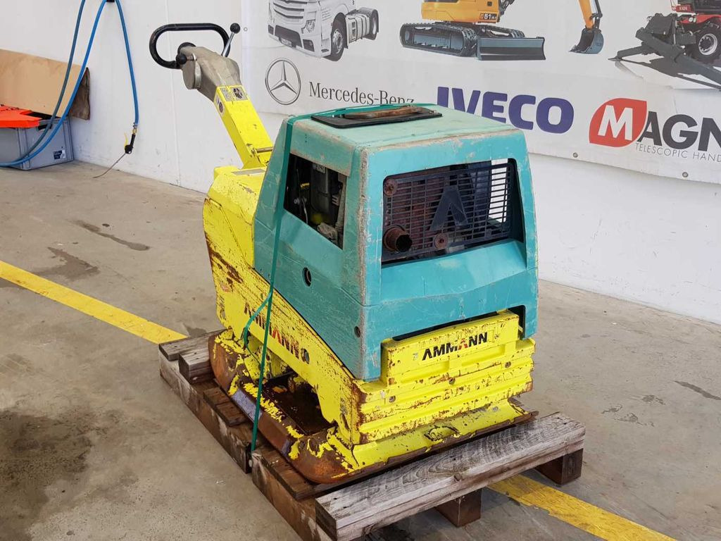 Ammann APH 6530 Rüttelplatte / 539kg / 2018 / Diesel Ammann APH 6530 Rüttelplatte / 539kg / 2018 / Diesel - Plaque vibrante: photos 4 Ammann APH 6530 Rüttelplatte / 539kg / 2018 / Diesel Ammann APH 6530 Rüttelplatte / 539kg / 2018 / Diesel - Plaque vibrante: photos 4