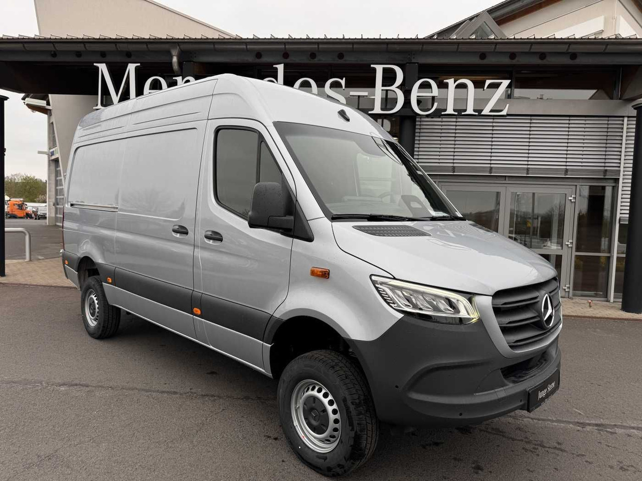 Mercedes-Benz Sprinter 319 CDI 4x4 3665 Klima Standheiz AHK - Autre matériel: photos 1 Mercedes-Benz Sprinter 319 CDI 4x4 3665 Klima Standheiz AHK - Autre matériel: photos 1
