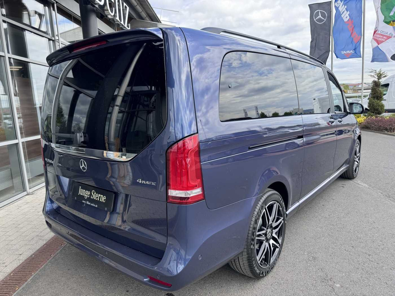 Mercedes-Benz V 250 d EDITION 4MATIC AMG DISTRONIC AHK Tisch - Autre matériel: photos 4 Mercedes-Benz V 250 d EDITION 4MATIC AMG DISTRONIC AHK Tisch - Autre matériel: photos 4