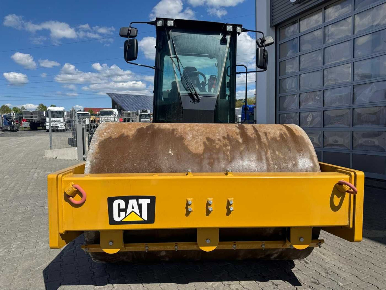 CAT CS66B / 2017 / nur 83h! / Klima / neuwertig! - Compacteur à pieds de mouton/ Monocylindre: photos 3 CAT CS66B / 2017 / nur 83h! / Klima / neuwertig! - Compacteur à pieds de mouton/ Monocylindre: photos 3