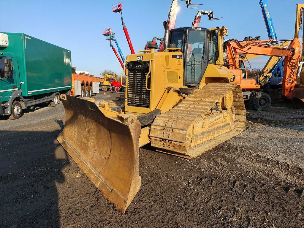 CAT D6N LGP / 7.374h / 6-Wege Klappschild / Bj: 2017 - Bulldozer: photos 2 CAT D6N LGP / 7.374h / 6-Wege Klappschild / Bj: 2017 - Bulldozer: photos 2