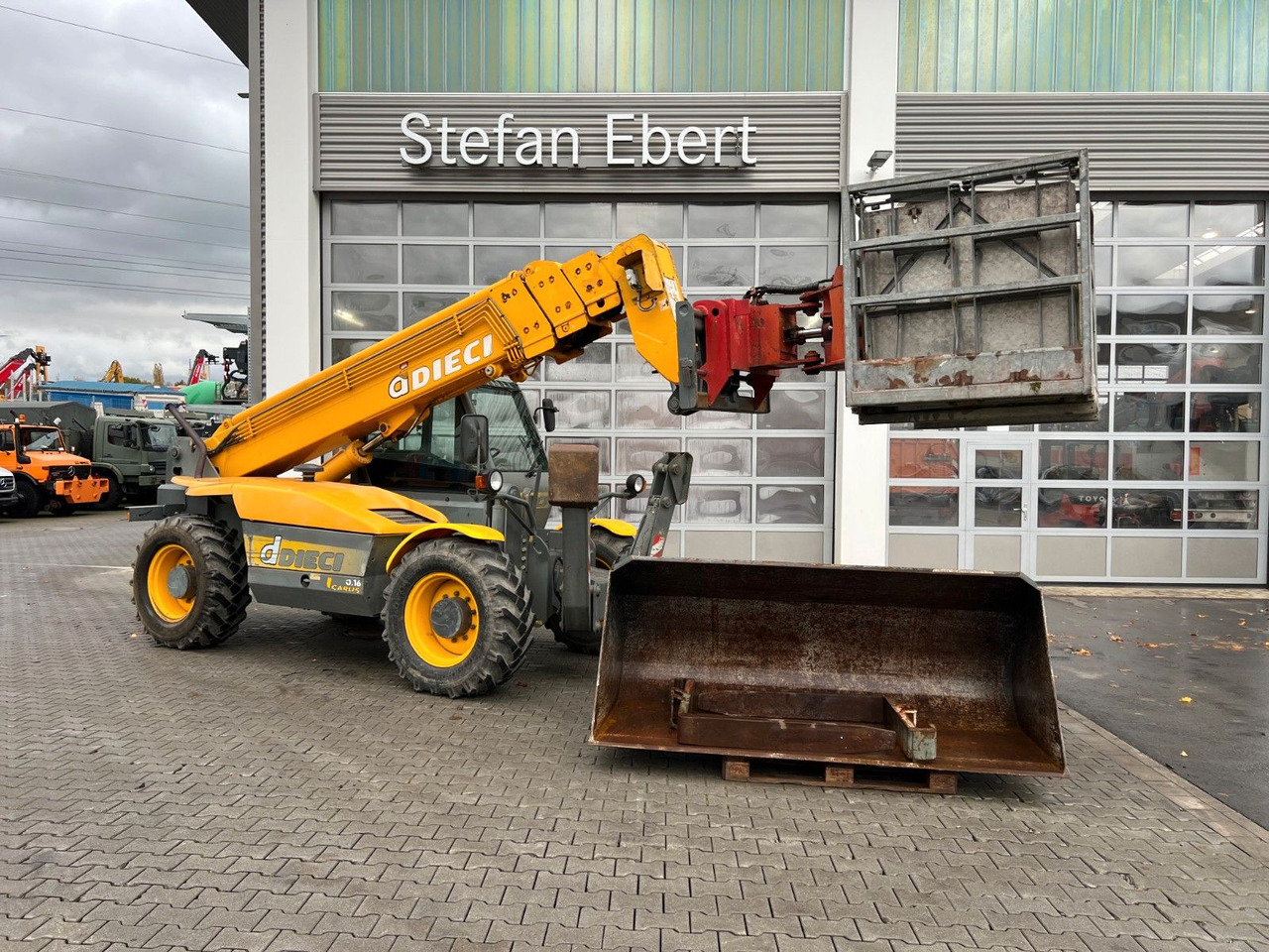 Dieci Icarus 40.16 ET 166 / 4.238 h / 2003 - Chargeuse sur pneus: photos 1 Dieci Icarus 40.16 ET 166 / 4.238 h / 2003 - Chargeuse sur pneus: photos 1