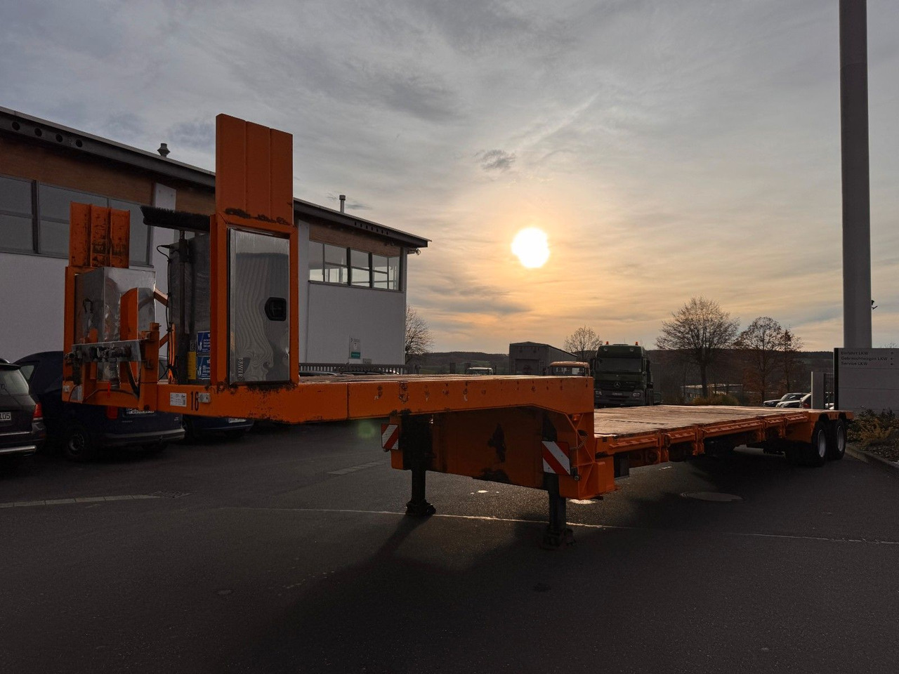 Dinkel DSAFA 36000 Schräglader/Tieflader 2x Lenkachse - Semi-remorque surbaissé: photos 4 Dinkel DSAFA 36000 Schräglader/Tieflader 2x Lenkachse - Semi-remorque surbaissé: photos 4