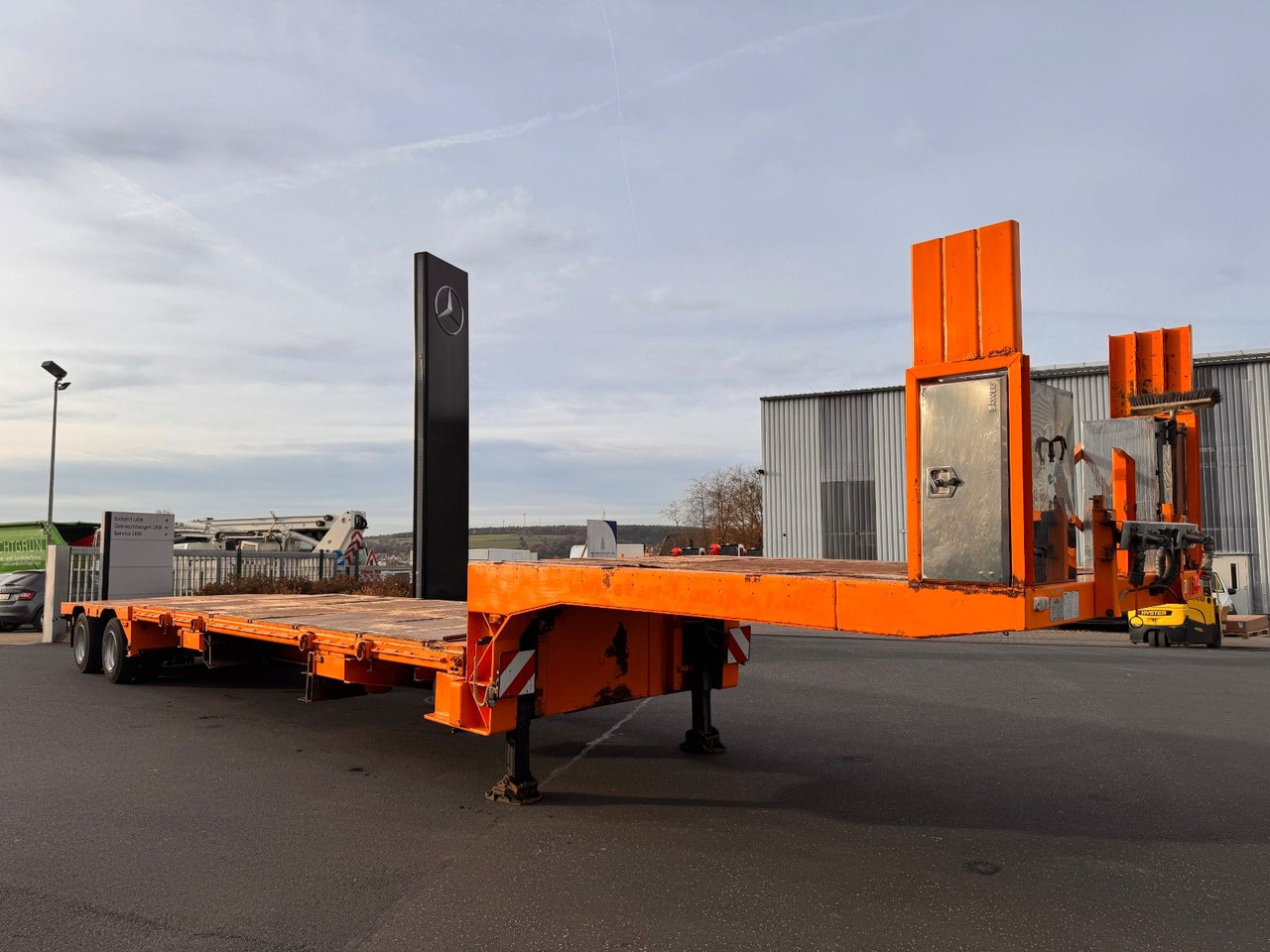 Dinkel DSAFA 36000 Schräglader/Tieflader 2x Lenkachse - Semi-remorque surbaissé: photos 3 Dinkel DSAFA 36000 Schräglader/Tieflader 2x Lenkachse - Semi-remorque surbaissé: photos 3