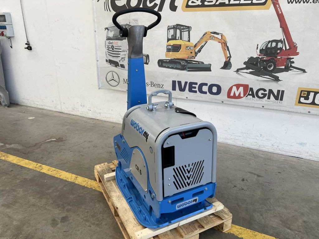 Weber CR 6 WSA Hatz-Diesel / 428 kg Rüttelplatte  - Engins de chantier: photos 2 Weber CR 6 WSA Hatz-Diesel / 428 kg Rüttelplatte  - Engins de chantier: photos 2