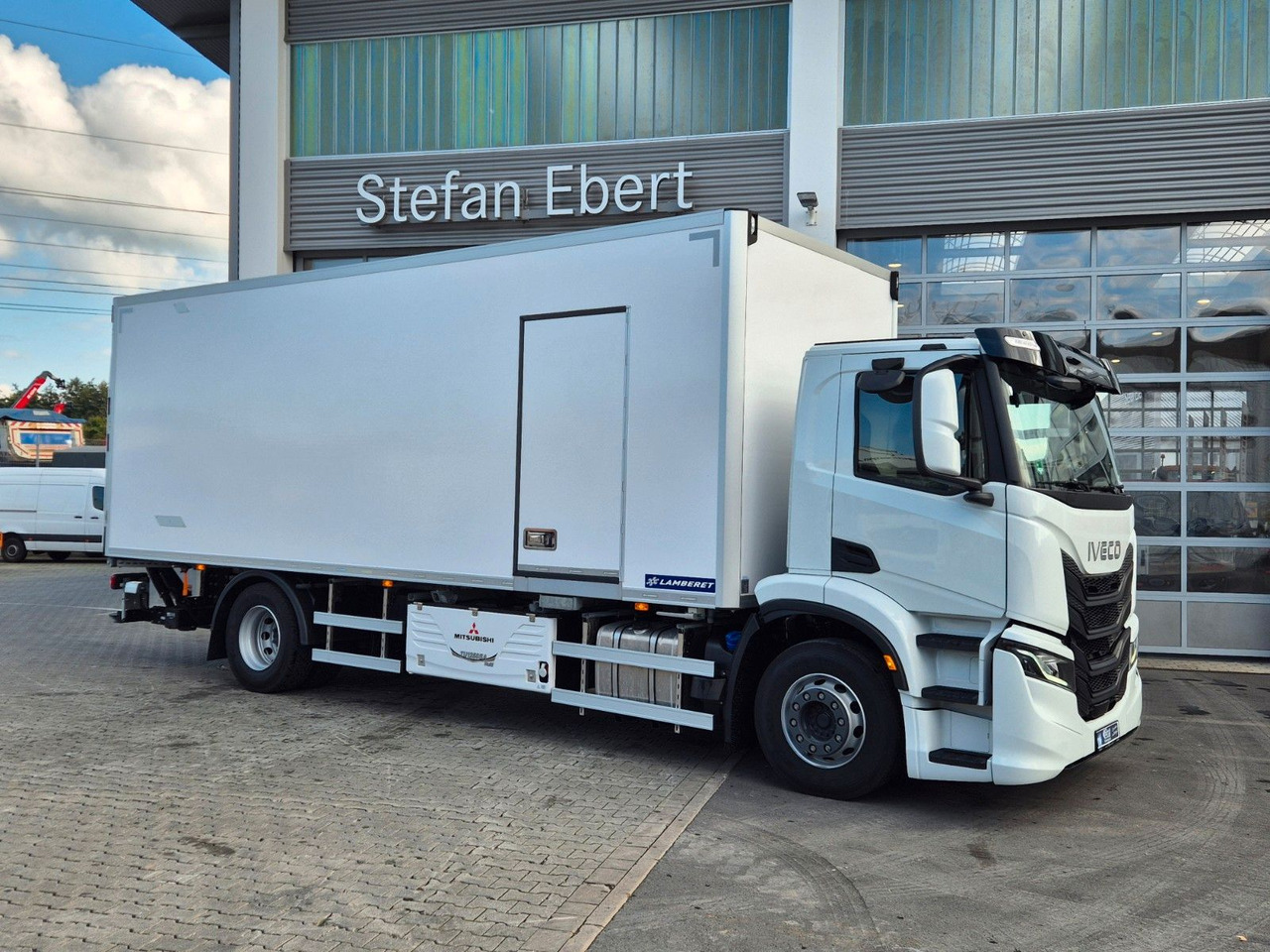 Iveco AD190S40/FP Lamberet Mitsubishi LBW Tür AHK - Camion frigorifique: photos 4 Iveco AD190S40/FP Lamberet Mitsubishi LBW Tür AHK - Camion frigorifique: photos 4