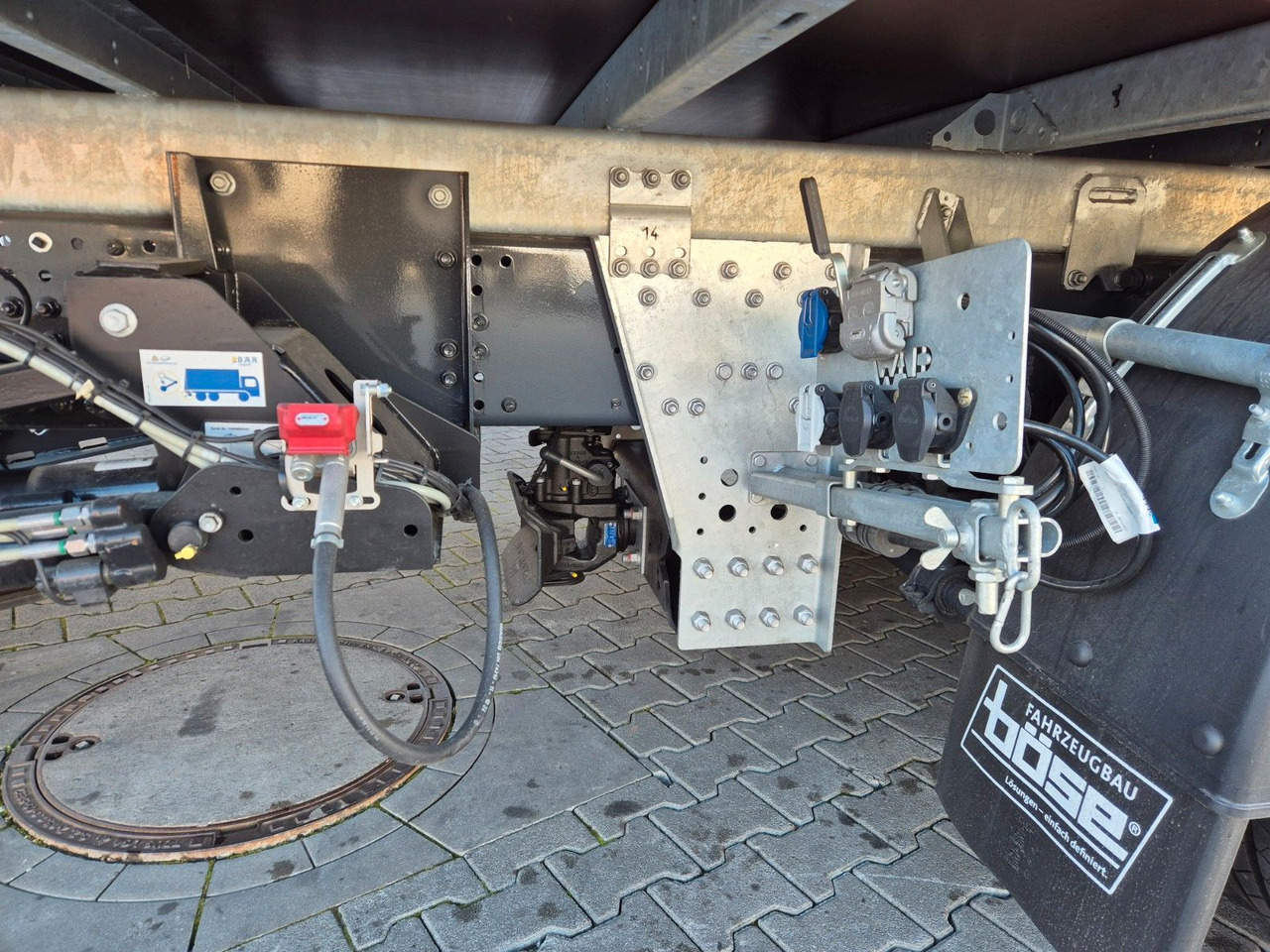 Camion pour le transport de boissons Iveco AS260S50Y/FS Schwenkwand LBW 2xAHK CAM Intarder: photos 11