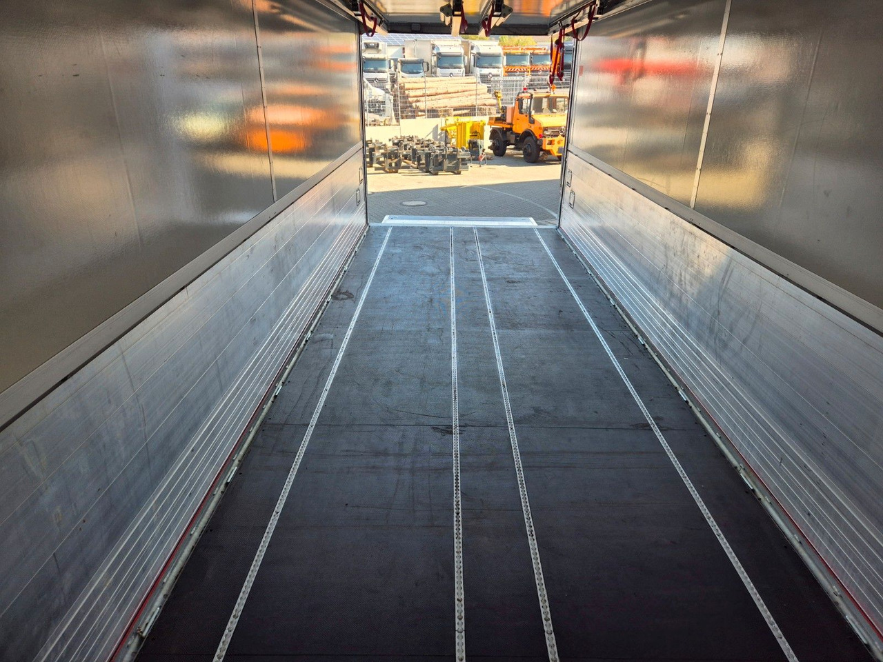 Camion pour le transport de boissons Iveco AS260S50Y/FS Schwenkwand LBW 2xAHK CAM Intarder: photos 16