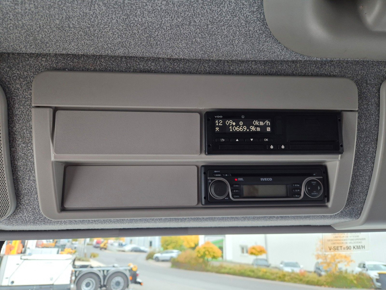 Iveco Eurocargo ML100E22WM-BW 4x4 Pritsche L-Haus Bett — crédit-bail Iveco Eurocargo ML100E22WM-BW 4x4 Pritsche L-Haus Bett: photos 19 Iveco Eurocargo ML100E22WM-BW 4x4 Pritsche L-Haus Bett — crédit-bail Iveco Eurocargo ML100E22WM-BW 4x4 Pritsche L-Haus Bett: photos 19