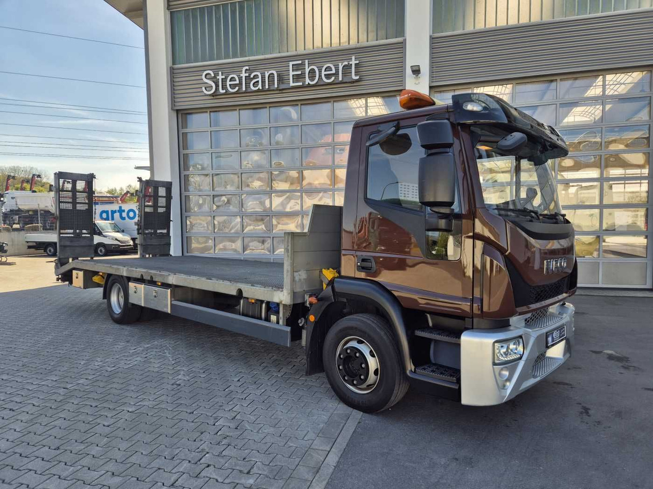 Iveco Eurocargo ML140E25/P Maschinentransporter Winde - Camion porte-voitures: photos 3 Iveco Eurocargo ML140E25/P Maschinentransporter Winde - Camion porte-voitures: photos 3