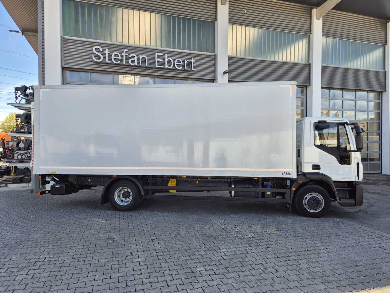 Iveco Eurocargo ML140E28/P 4x2 *LBW*AHK*Klima / 3x - Camion fourgon: photos 4 Iveco Eurocargo ML140E28/P 4x2 *LBW*AHK*Klima / 3x - Camion fourgon: photos 4