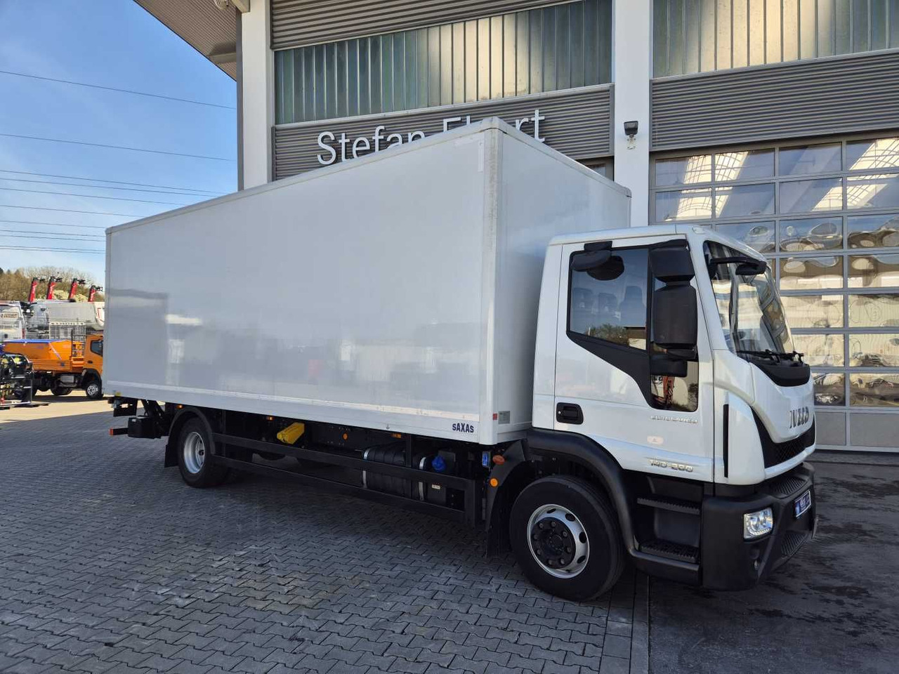 Iveco Eurocargo ML140E28/P 4x2 *LBW*AHK*Klima / 3x - Camion fourgon: photos 2 Iveco Eurocargo ML140E28/P 4x2 *LBW*AHK*Klima / 3x - Camion fourgon: photos 2