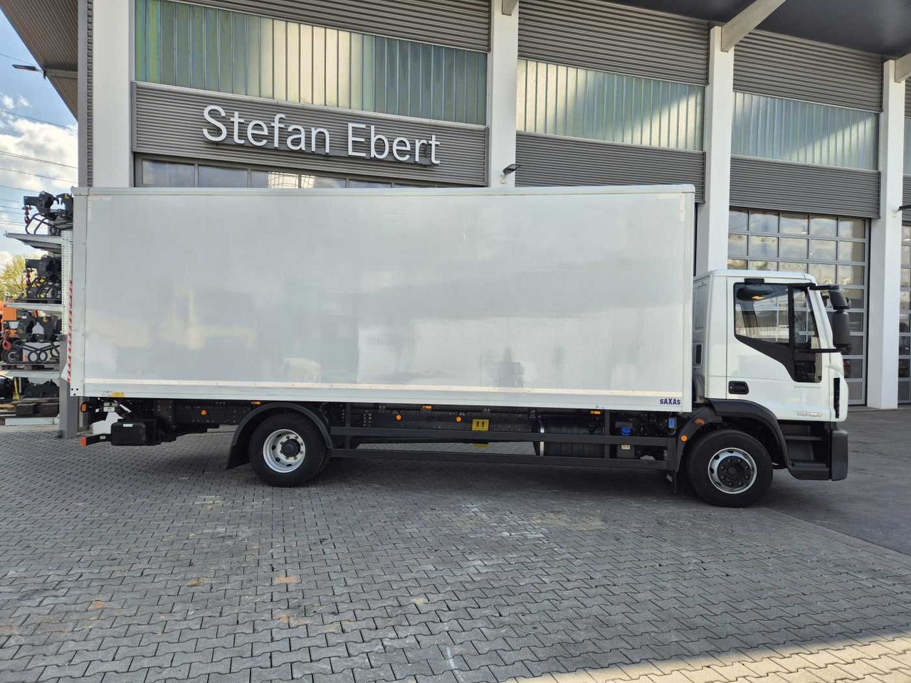 Iveco Eurocargo ML140E28/P 4x2 *LBW*AHK*Klima / 3x - Camion fourgon: photos 4 Iveco Eurocargo ML140E28/P 4x2 *LBW*AHK*Klima / 3x - Camion fourgon: photos 4