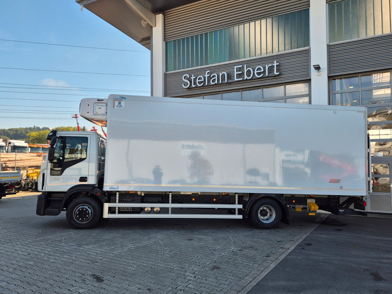 Iveco Eurocargo ML160E28/P Carrier Supra 1250 LBW Tür - Camion frigorifique: photos 5 Iveco Eurocargo ML160E28/P Carrier Supra 1250 LBW Tür - Camion frigorifique: photos 5