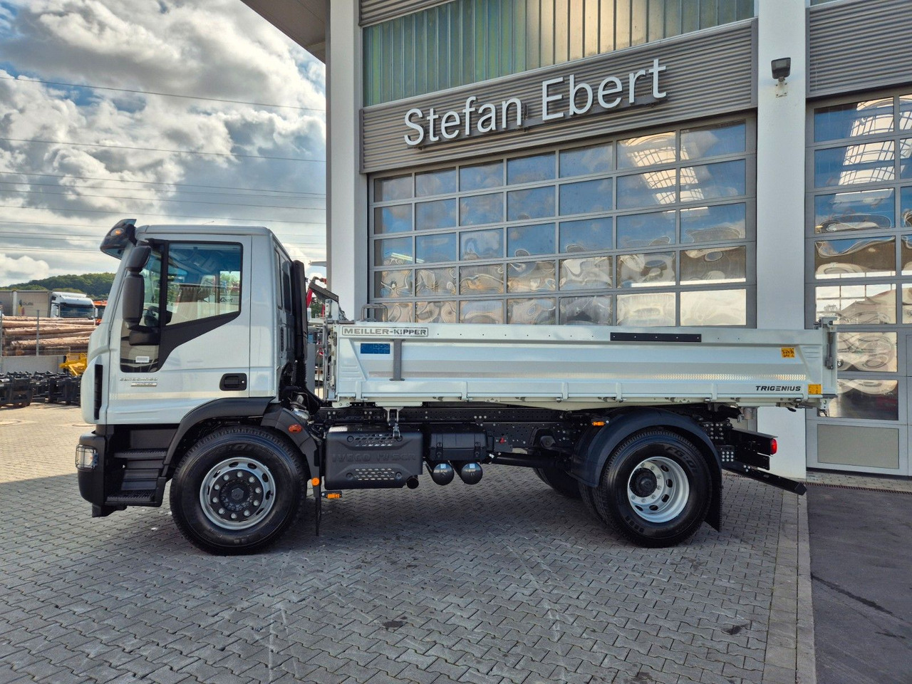 Iveco Eurocargo ML180E32K 4x2 Meiller AHK - Camion benne: photos 3 Iveco Eurocargo ML180E32K 4x2 Meiller AHK - Camion benne: photos 3