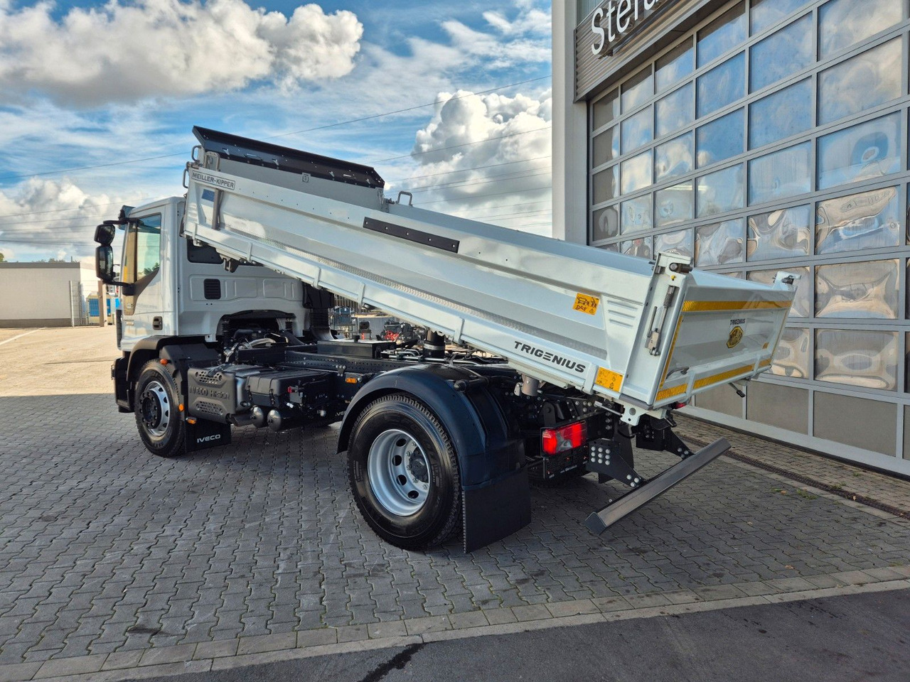 Iveco Eurocargo ML180E32K 4x2 Meiller AHK - Camion benne: photos 4 Iveco Eurocargo ML180E32K 4x2 Meiller AHK - Camion benne: photos 4