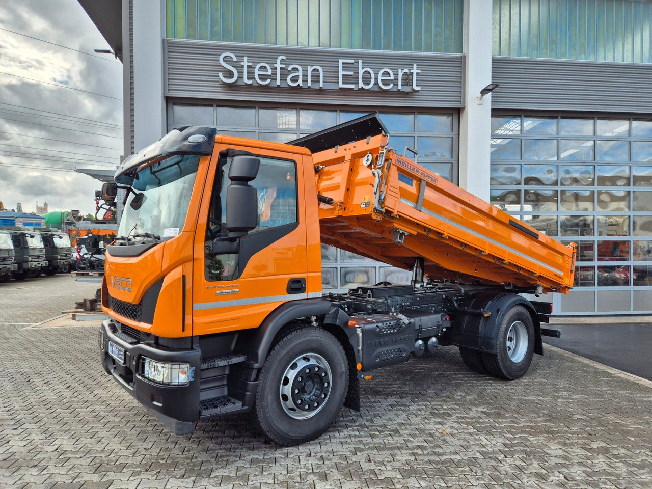 Iveco Eurocargo ML180E32K 4x2 Meiller AHK - Camion benne: photos 1 Iveco Eurocargo ML180E32K 4x2 Meiller AHK - Camion benne: photos 1