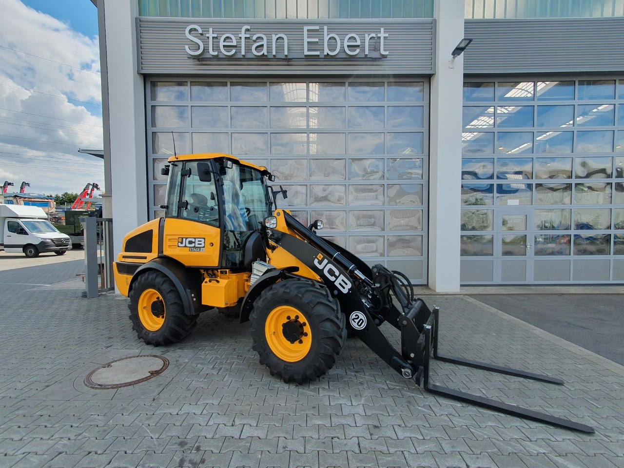 JCB 409 SV / Neufahrzeug / Gabel - Chargeuse sur pneus: photos 1 JCB 409 SV / Neufahrzeug / Gabel - Chargeuse sur pneus: photos 1